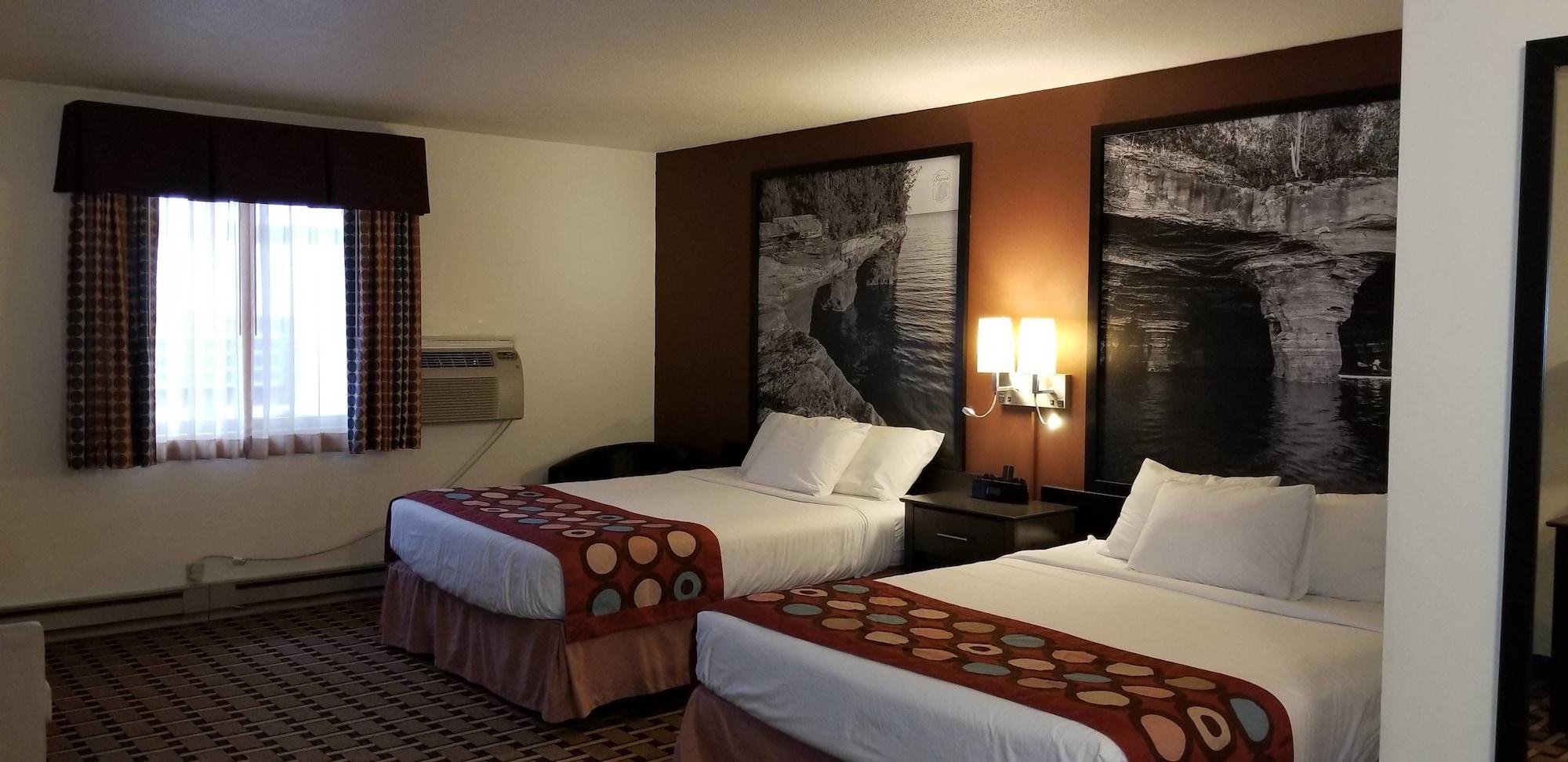 Super 8 By Wyndham Ashland Hotel Екстериор снимка